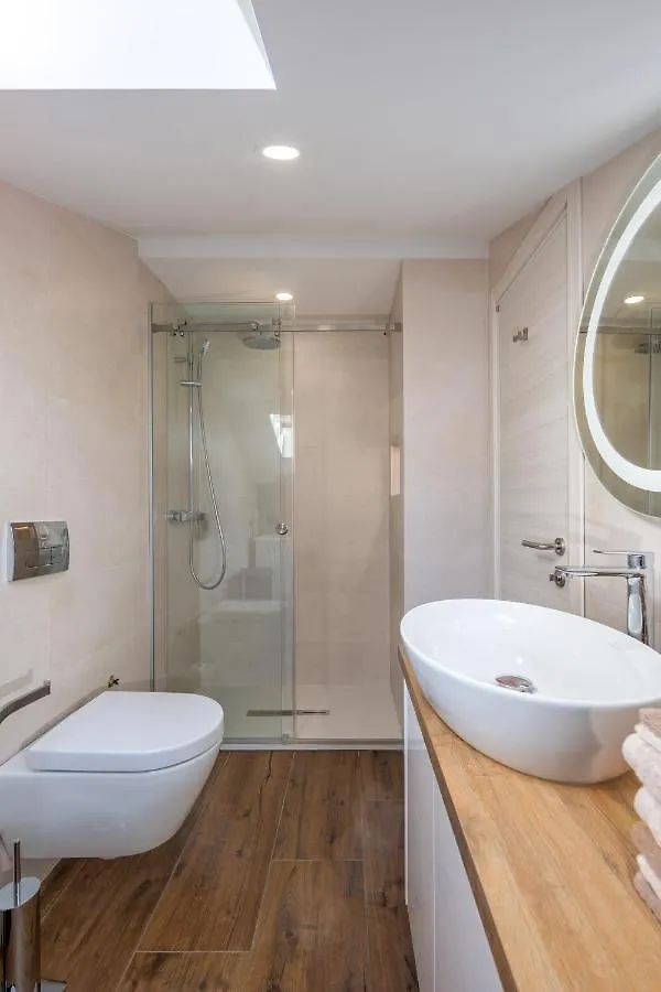 Luxury Apartment - Rena 2 Cavle
